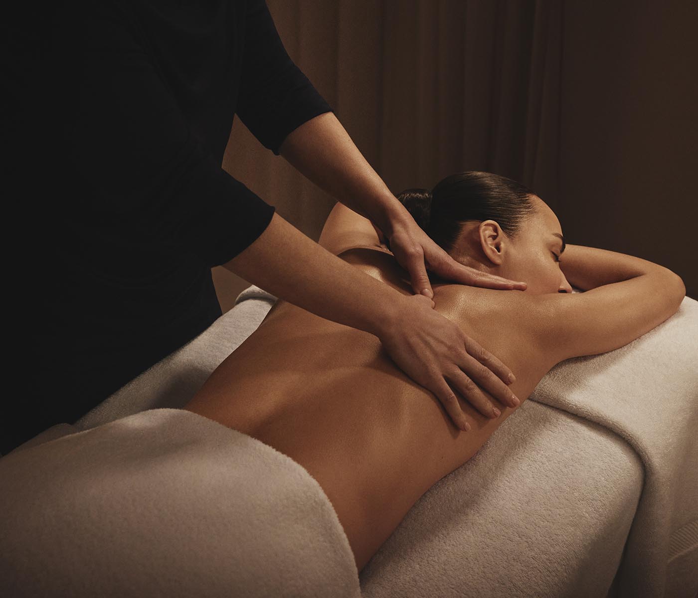 Back massage treatment